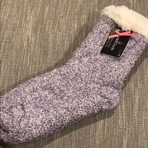 NWT Cuddl Duds purple sherpa lined socks